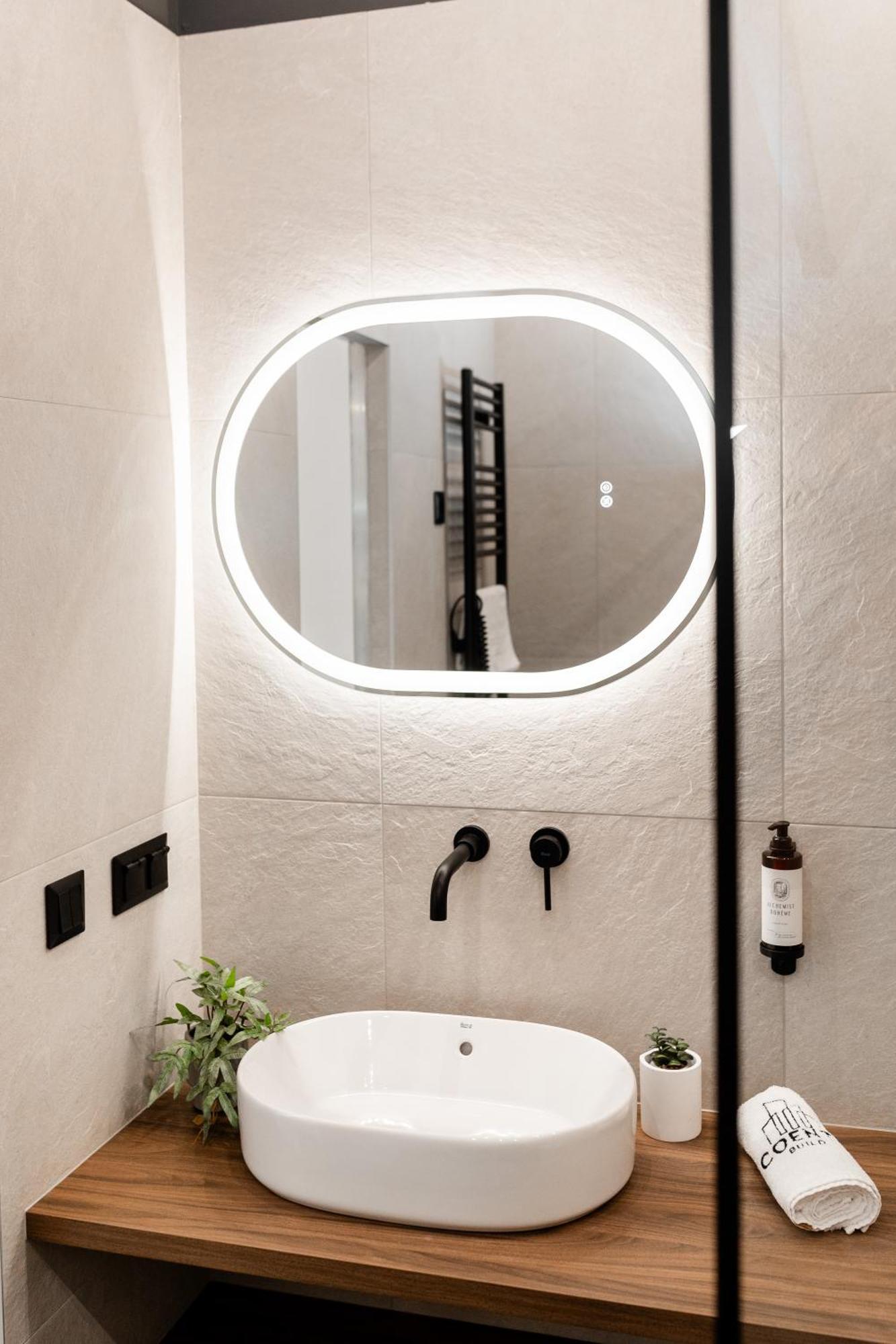 Apartamento The Modernist Vasvari 6